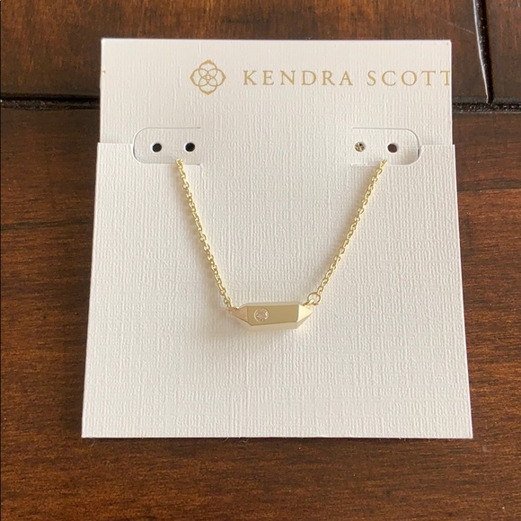 Kendra Scott Jewelry - NWT Kendra Scott Charly necklace in gold